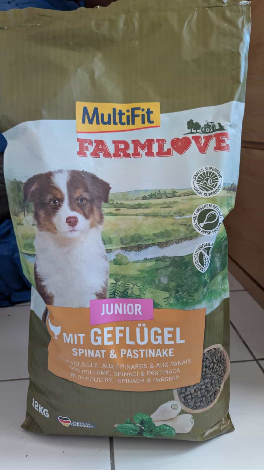 MultiFit Farmlove dog food Junior, 12kg