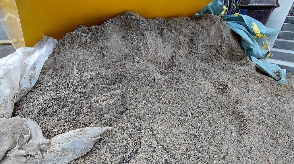 Sand für Estrich, Mischen von Blumenerde, Sandkasten...