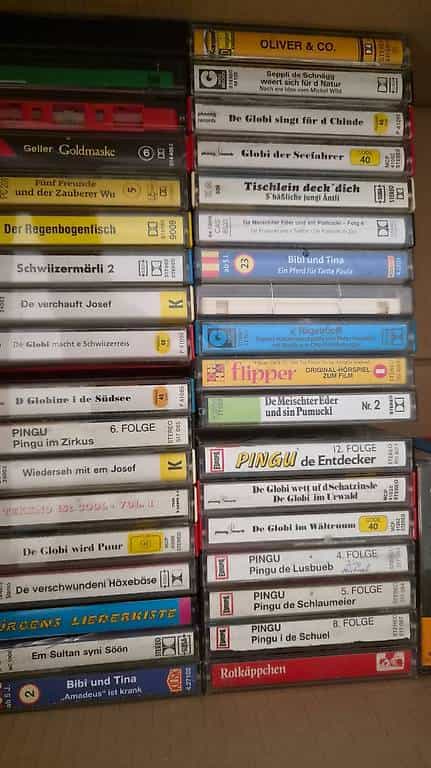 Diverse Kinderkassettli