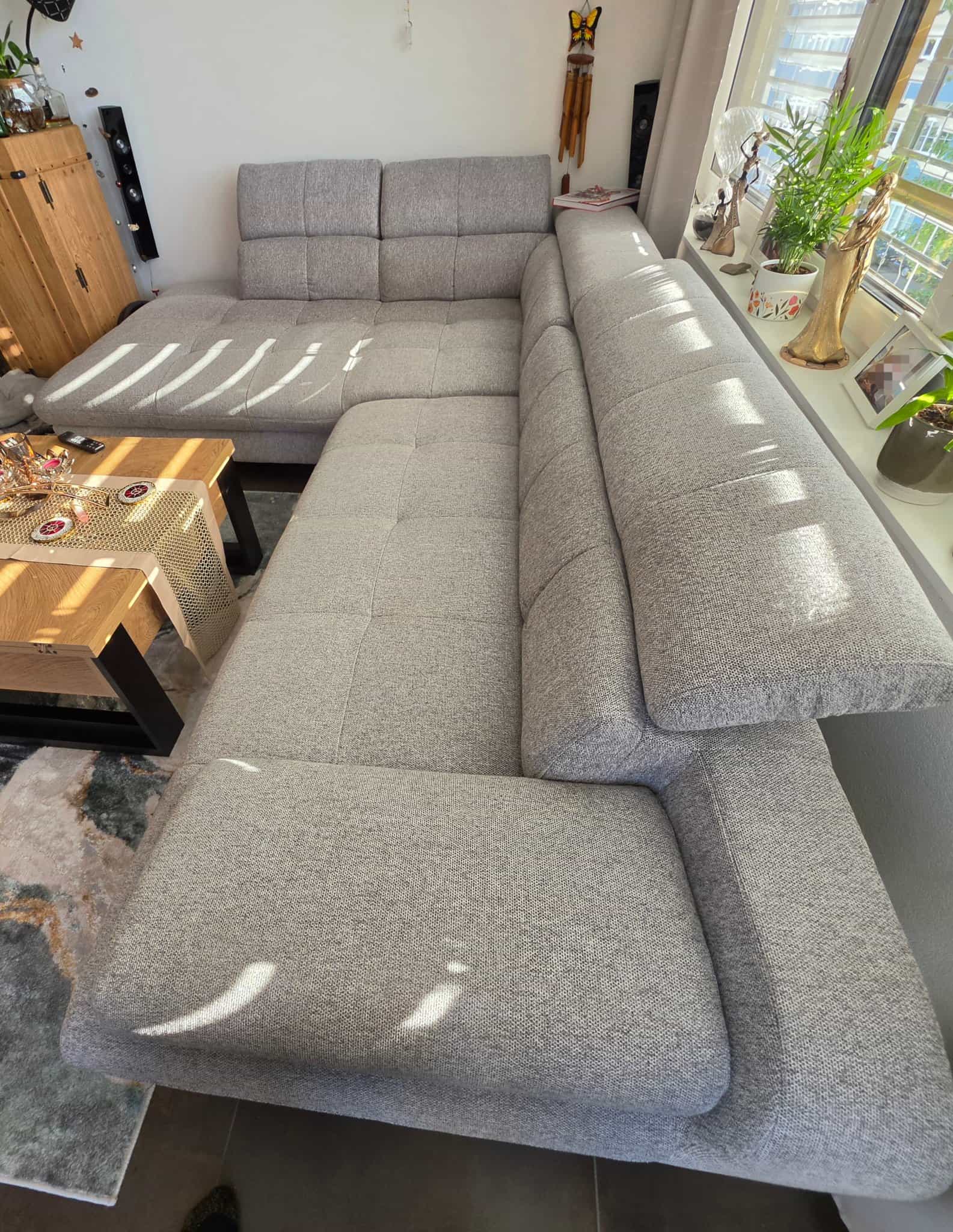 Sofa mit Schlaffunktion und Sessel