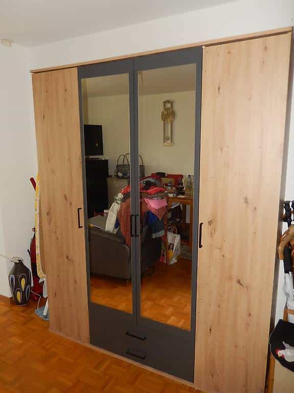 Kleiderschrank Gut erhalten, Gratis abzugeben