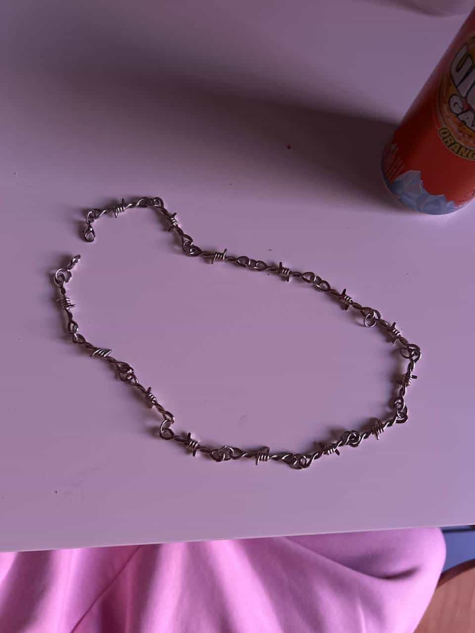Stacheldraht-Kette