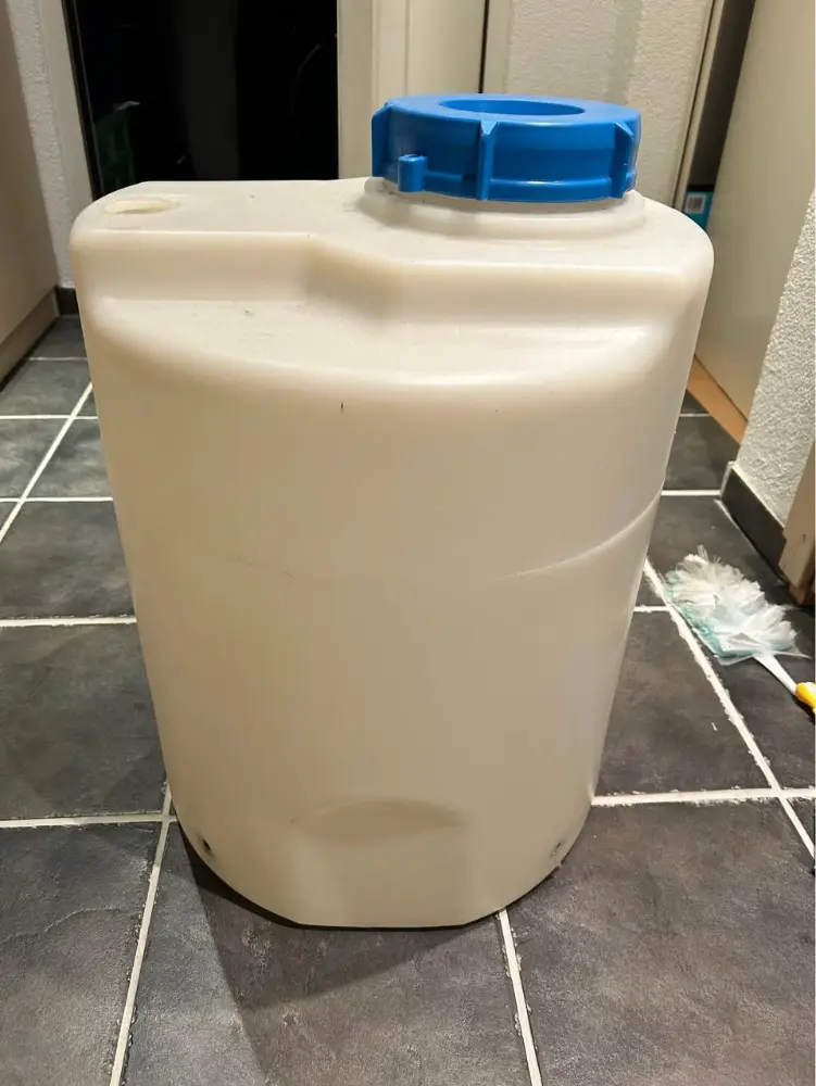 Tank voll geputzt / Tank fully cleaned