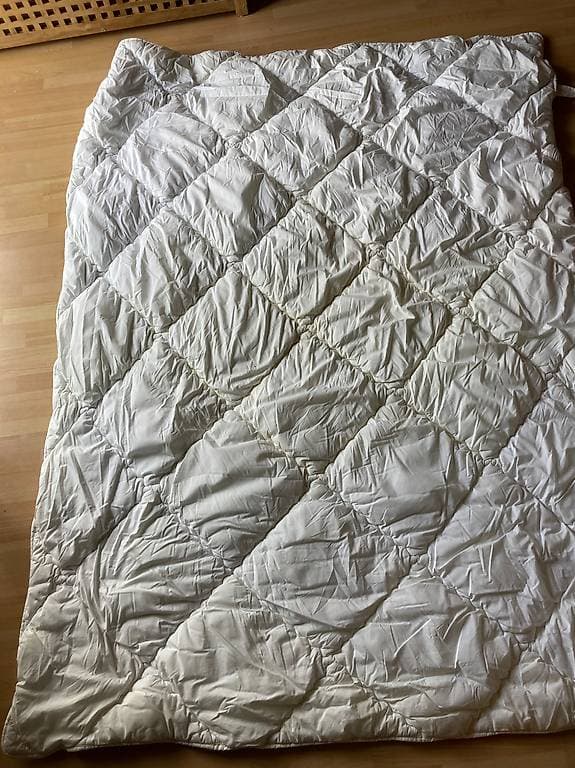 Sehr warme Steppdecke, wenig gebraucht