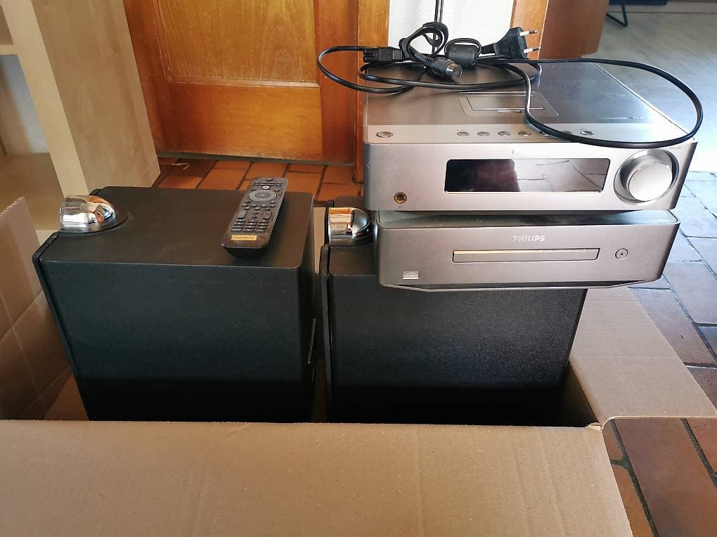 Philips CD Anlage mit Boxen