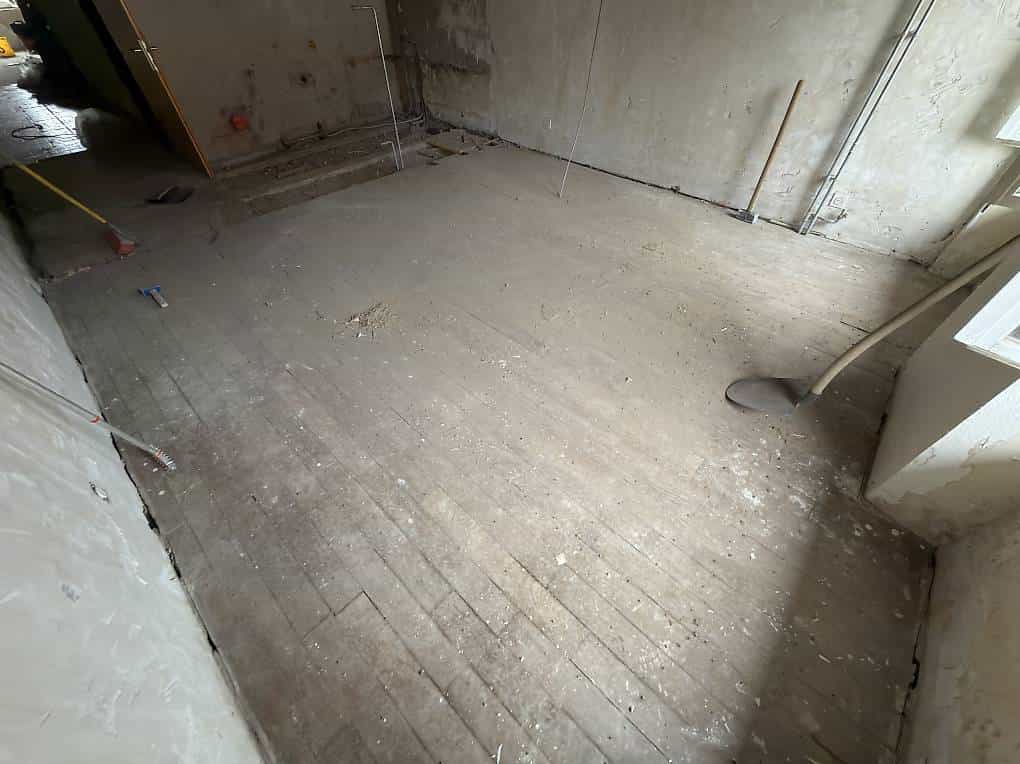 Bois pour plancher en chêne à donner