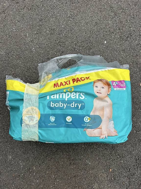À donner couche bébé 4+