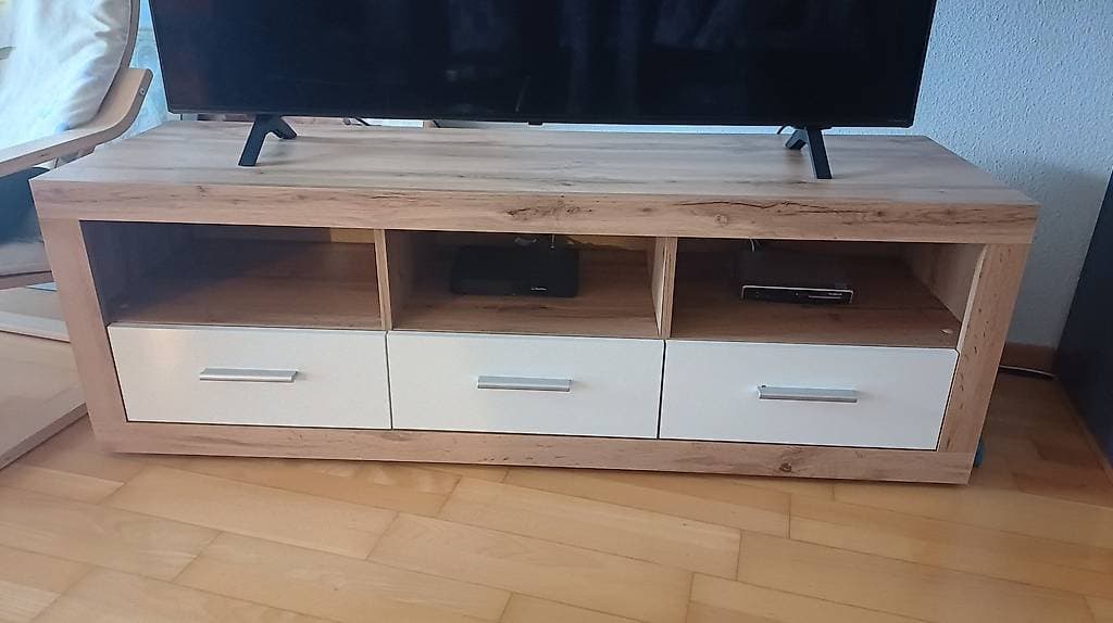 TV-Möbel / Lowboard