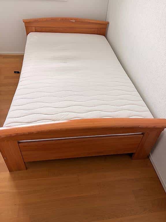 Bett inkl. Matratze 120 x 200