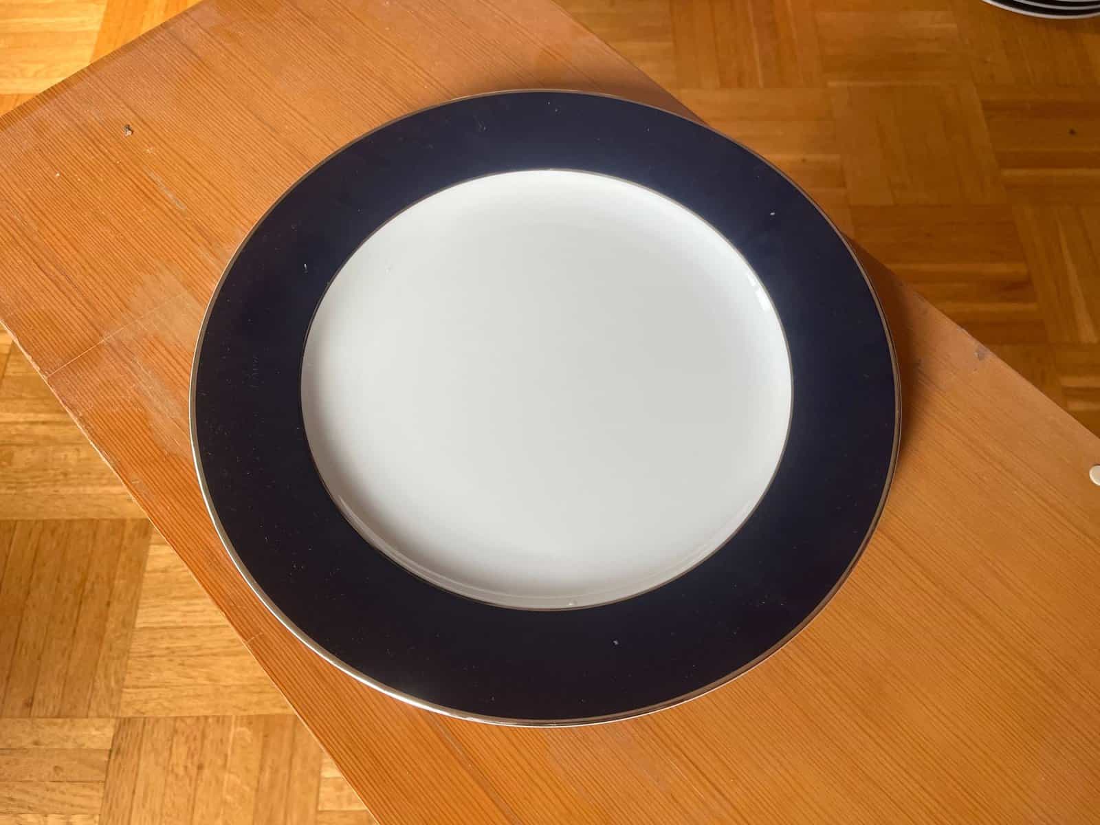 Assiettes fancy à troquer