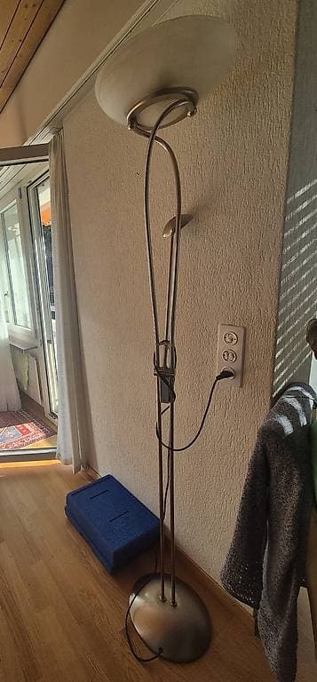 Stehlampe