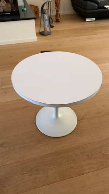 Beistelltisch