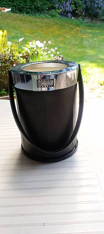 Weinkühler Farbe schwarz