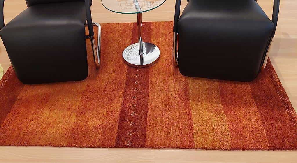 Gabbeh-Teppich in Terracotta- und Orangetönen