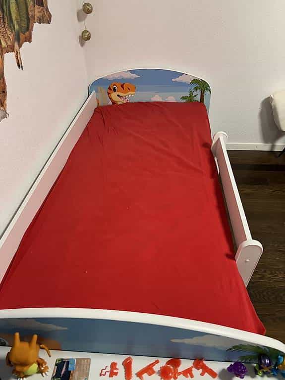 Dino Kinder Bett