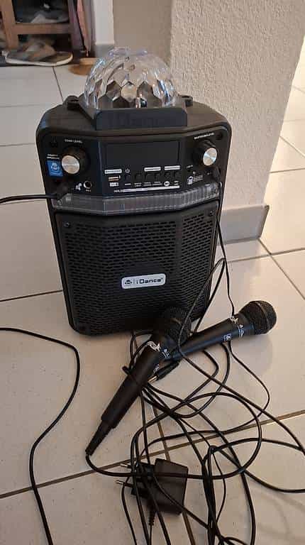 Karaoke Box zu verschenken