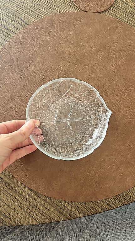 Une petite coupole en verre vaisselle à donner