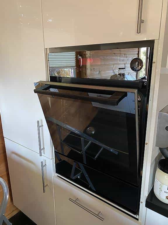 Kombi-Steamer mit Wärmeschublade