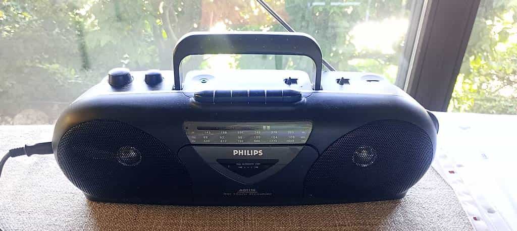 Radio mit Kassettenrecorder