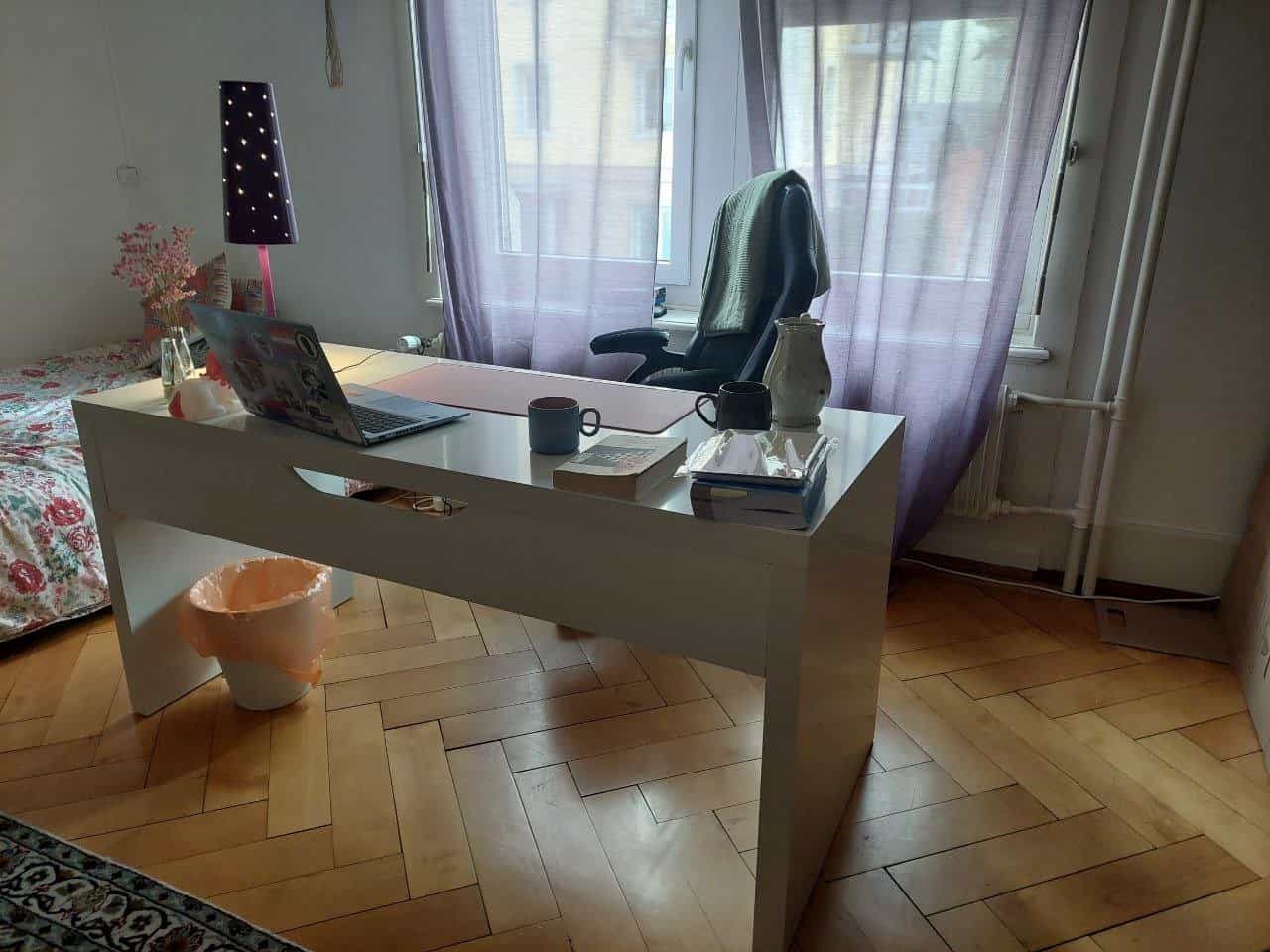 Schreibtisch weiss