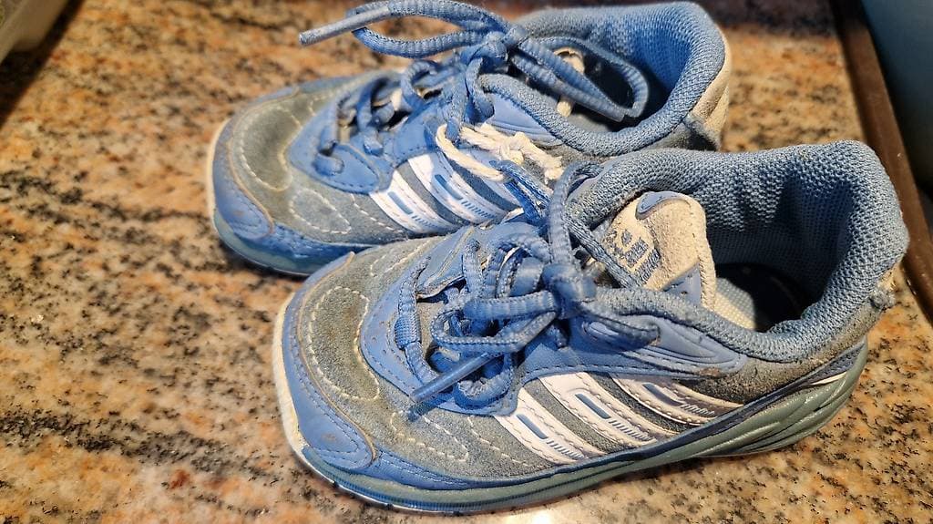 Adidas Schuhe, Grösse 21