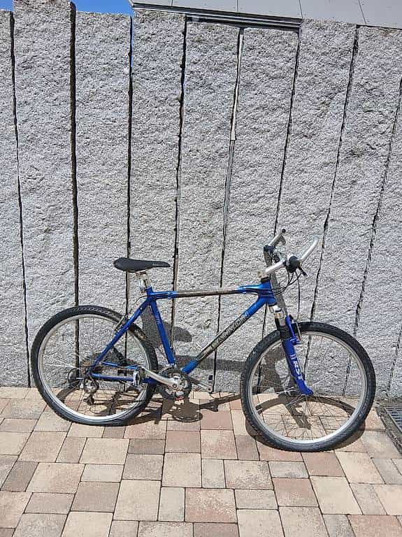 Gratis Velo Fahrrad 26 Zoll zu verschenken für Bastler