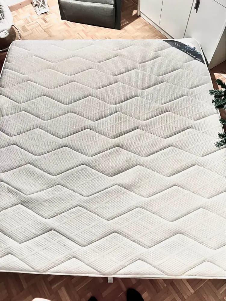 Matratze 1.80 / 2 M Grátis